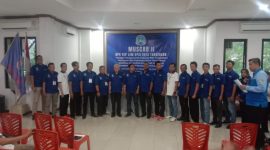 Ketua DPD LEM SPSI Banten, Dewa Sukma Kelana melantik kepengurusan DPC LEM SPSI Kota Tangerang.